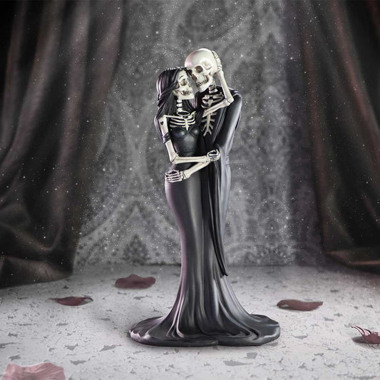 Eternal Embrace  24cm