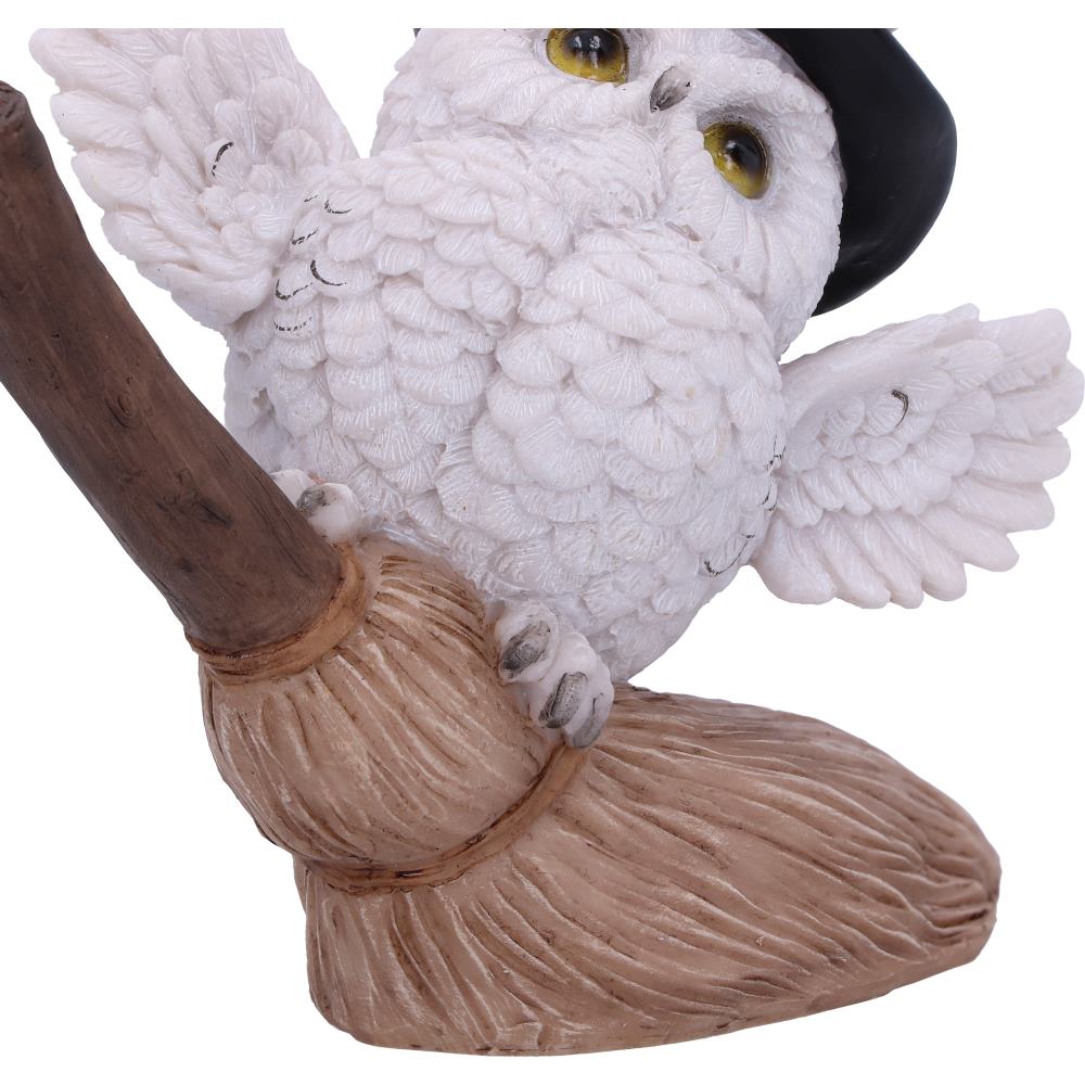 Snowy Flight 13.5cm